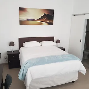 https://malleson-12.hotels-capetown.com